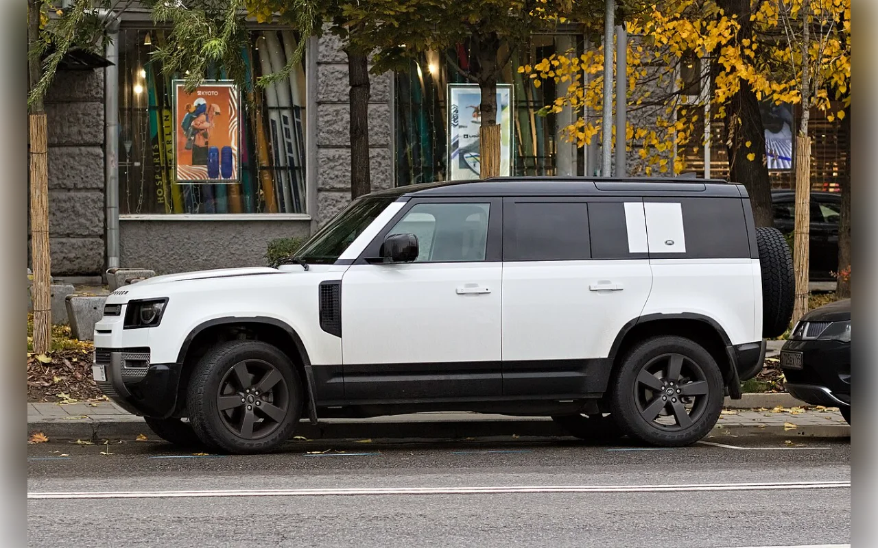 Land Rover Defender, photo 2