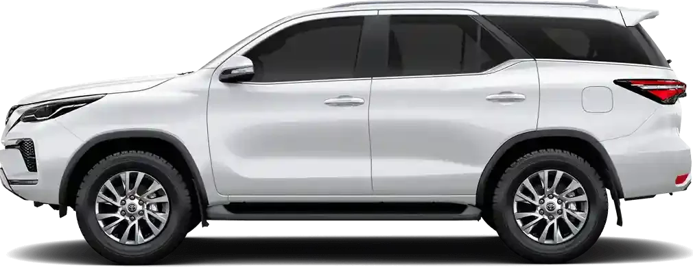 Toyota Fortuner, side