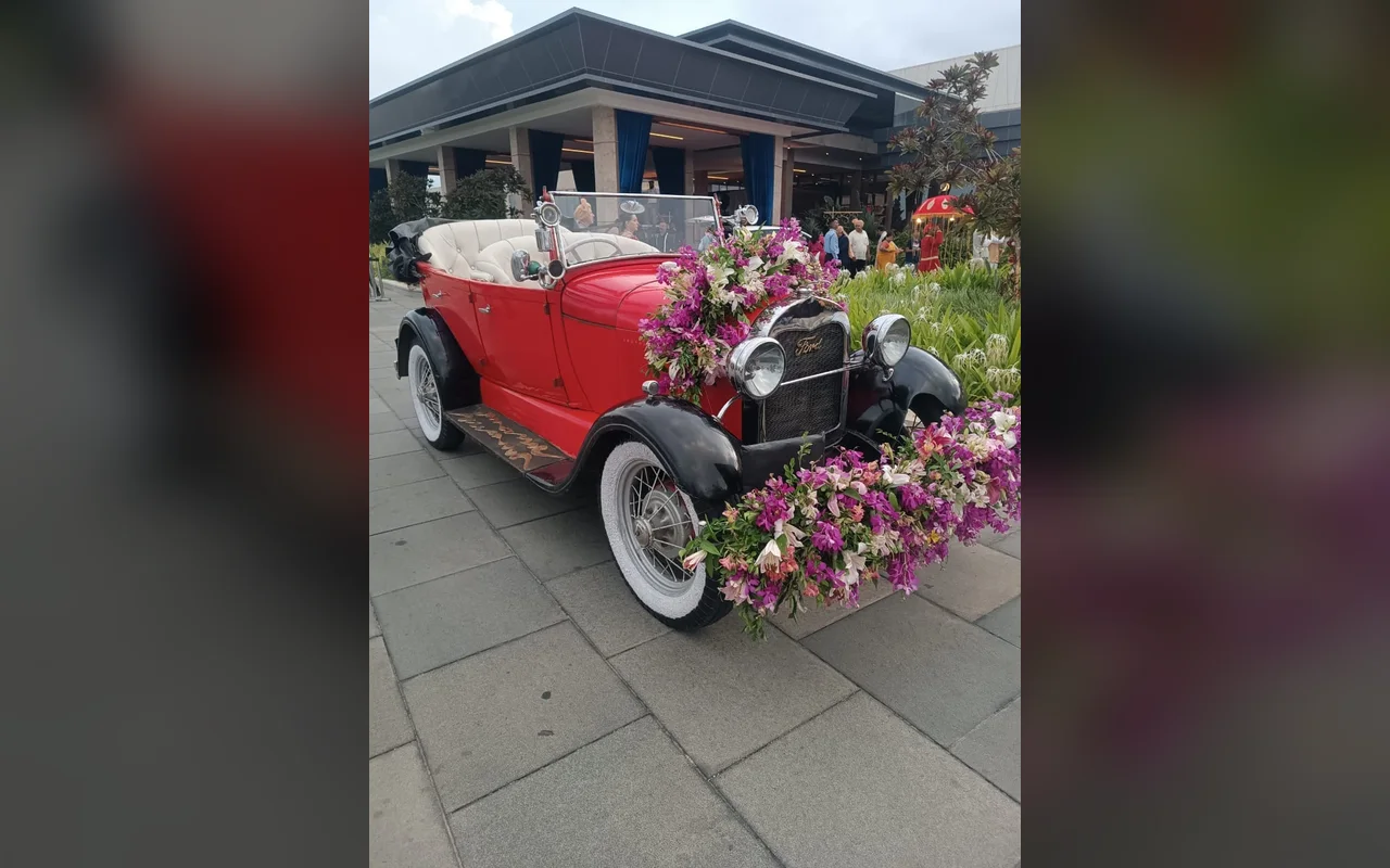 Ford Model A Phaeton, wedding entry